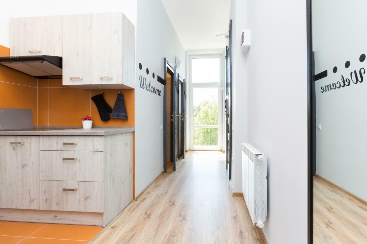 Dot Hostel - Pokoje I Noclegi W Centrum Bielsko-Biała Kültér fotó