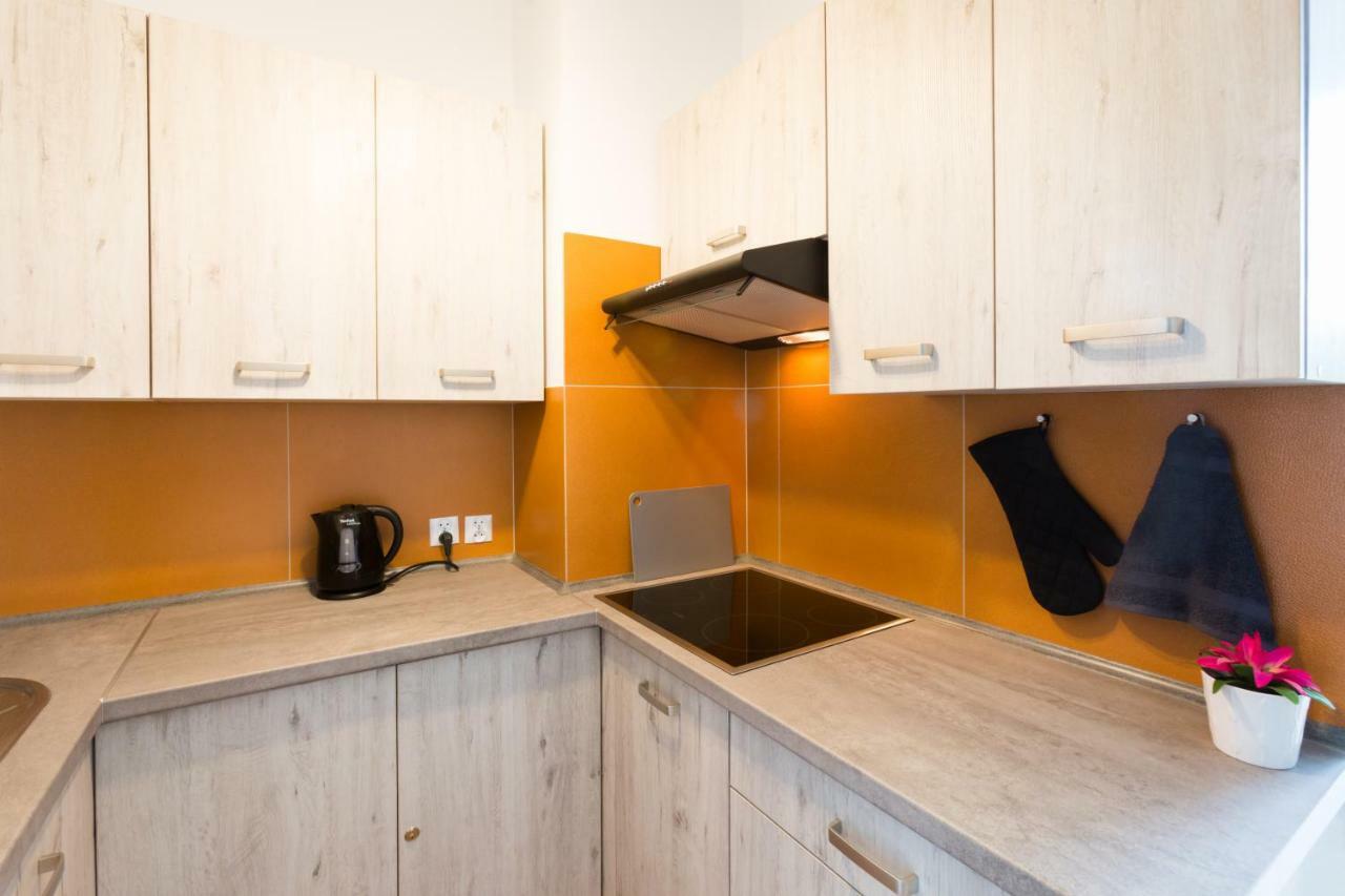 Dot Hostel - Pokoje I Noclegi W Centrum Bielsko-Biała Kültér fotó